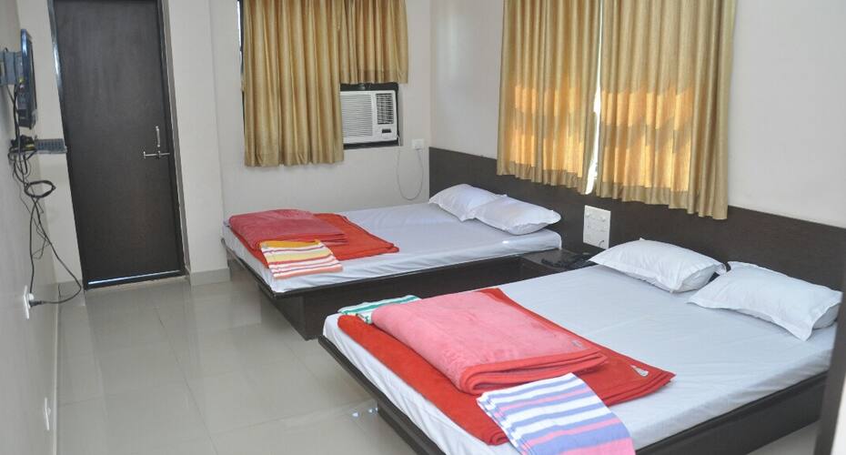 Hotel Shree Gurukrupa, Dwarka 3
